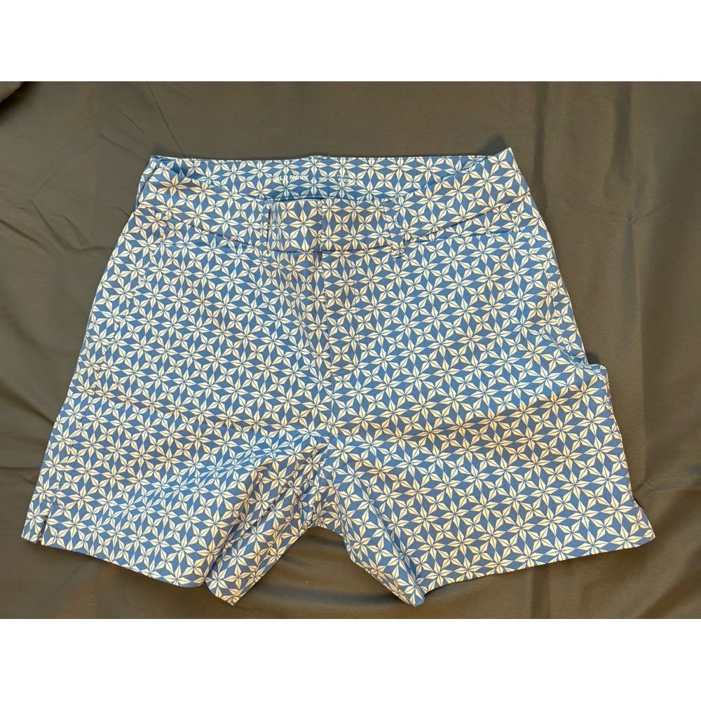 Old Navy Women's Blue/White Shorts New Size 6‎